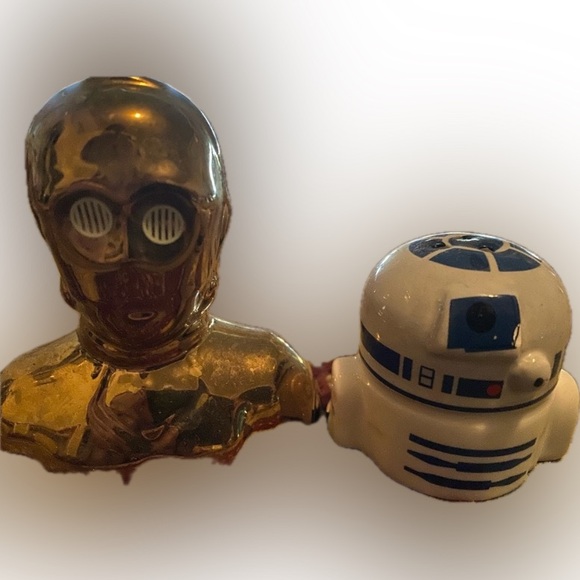 Star Wars R2-D2 and C-3PO Sculpted Salt and Pepper Shakers - Picture 1 of 9